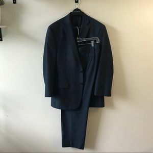 Calvin Klein navy suit 42S